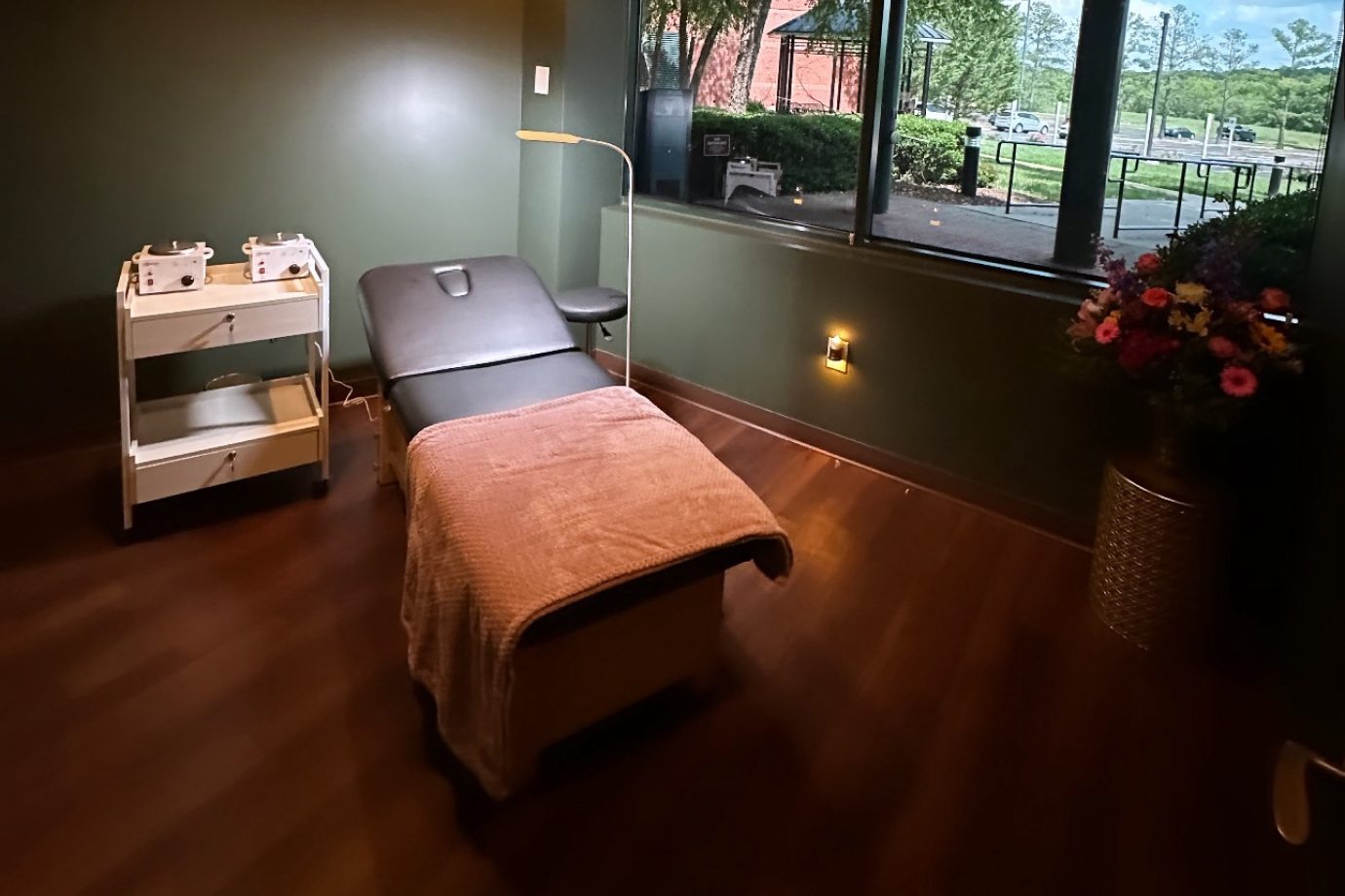 Book Your Free Consultation for Personalized Beauty Solutions at The Spa at Eastern